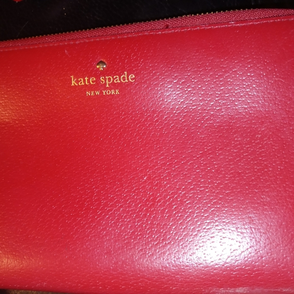 Kate Spade New York Red Pebble Leather Card Folio - Picture 1 of 7